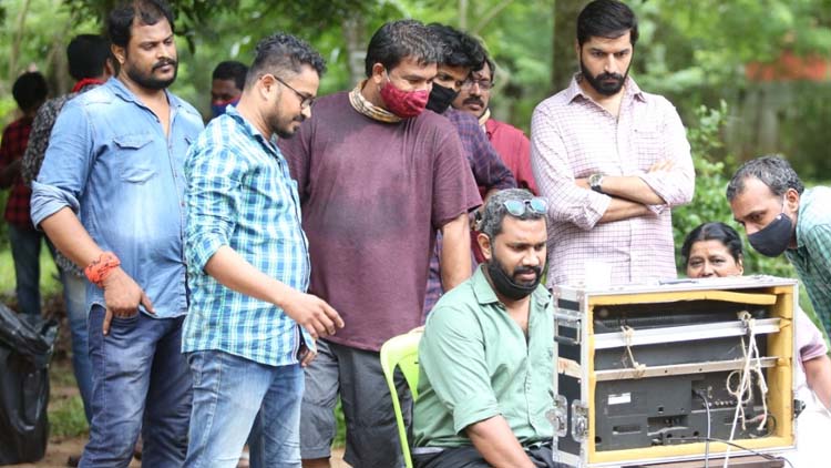 സൂരജ് ടോം ഒരുക്കുന്ന ‘ബെറ്റര് ഹാഫ്’ വെബ് മൂവി ചിത്രീകരണം തുടരുന്നു സൂരജ് ടോം ഒരുക്കുന്ന ‘ബെറ്റര് ഹാഫ്’ വെബ് മൂവി ചിത്രീകരണം തുടരുന്നു